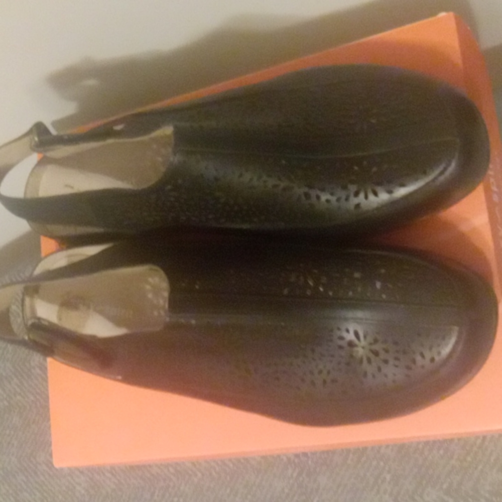 Shoes - Picture 3 of 5